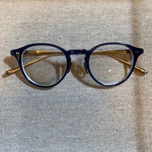 Oliver People Eyeglasses. CASE INCLUDED
